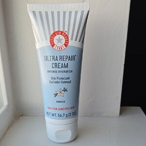 First Aid Beauty Ultra Repair Cream
